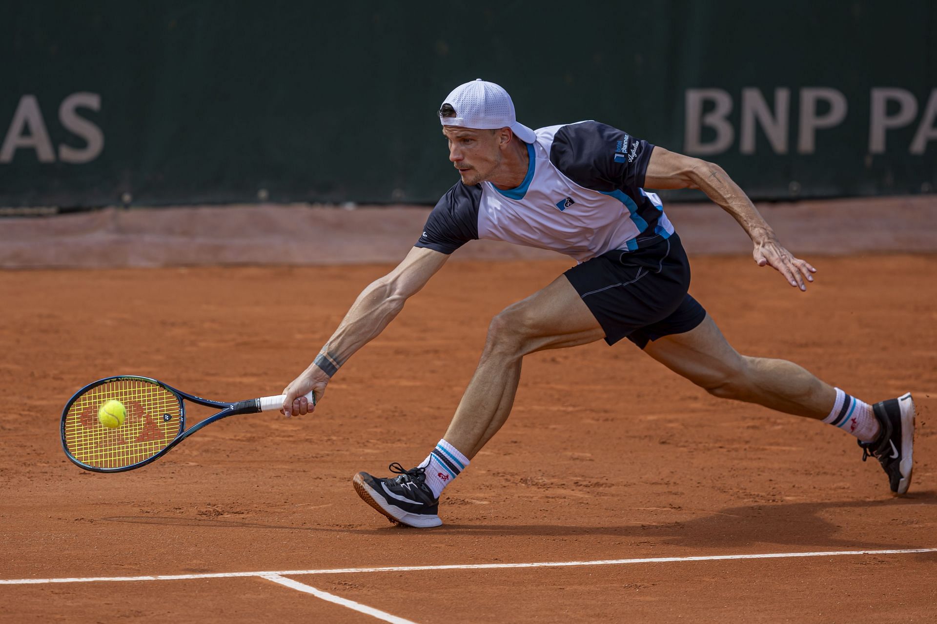 Fucsovics in action at the 2025 French Open - Day One - Source: Getty